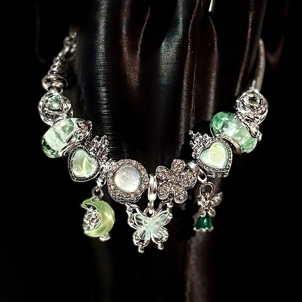 Elegant Silver and Green Charm Bracelet